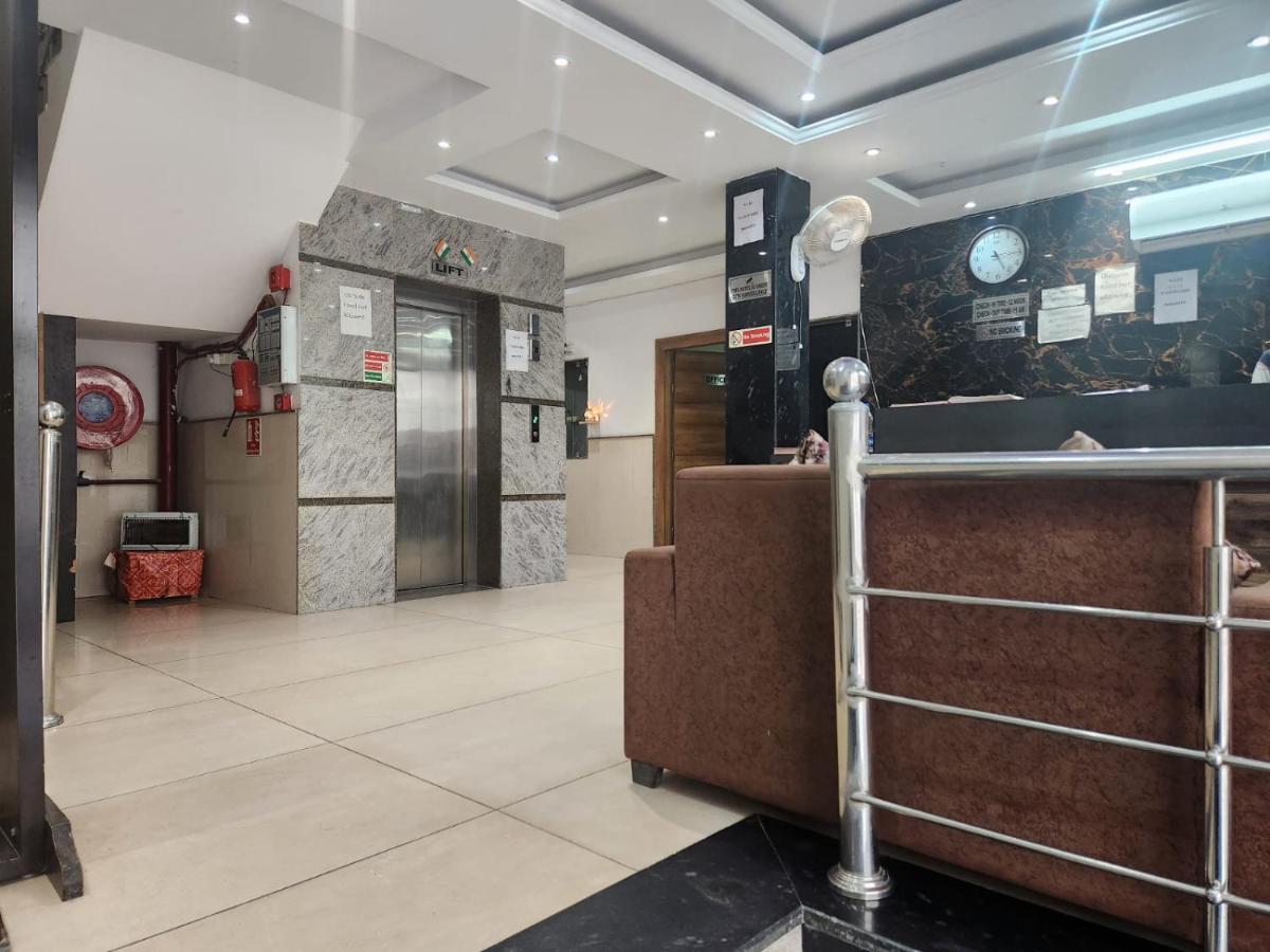 Hotel Ivy Plaza Luxury New Delhi Ngoại thất bức ảnh