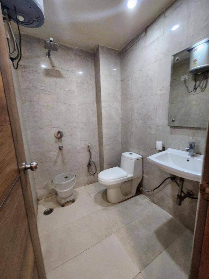 Hotel Ivy Plaza Luxury New Delhi Ngoại thất bức ảnh